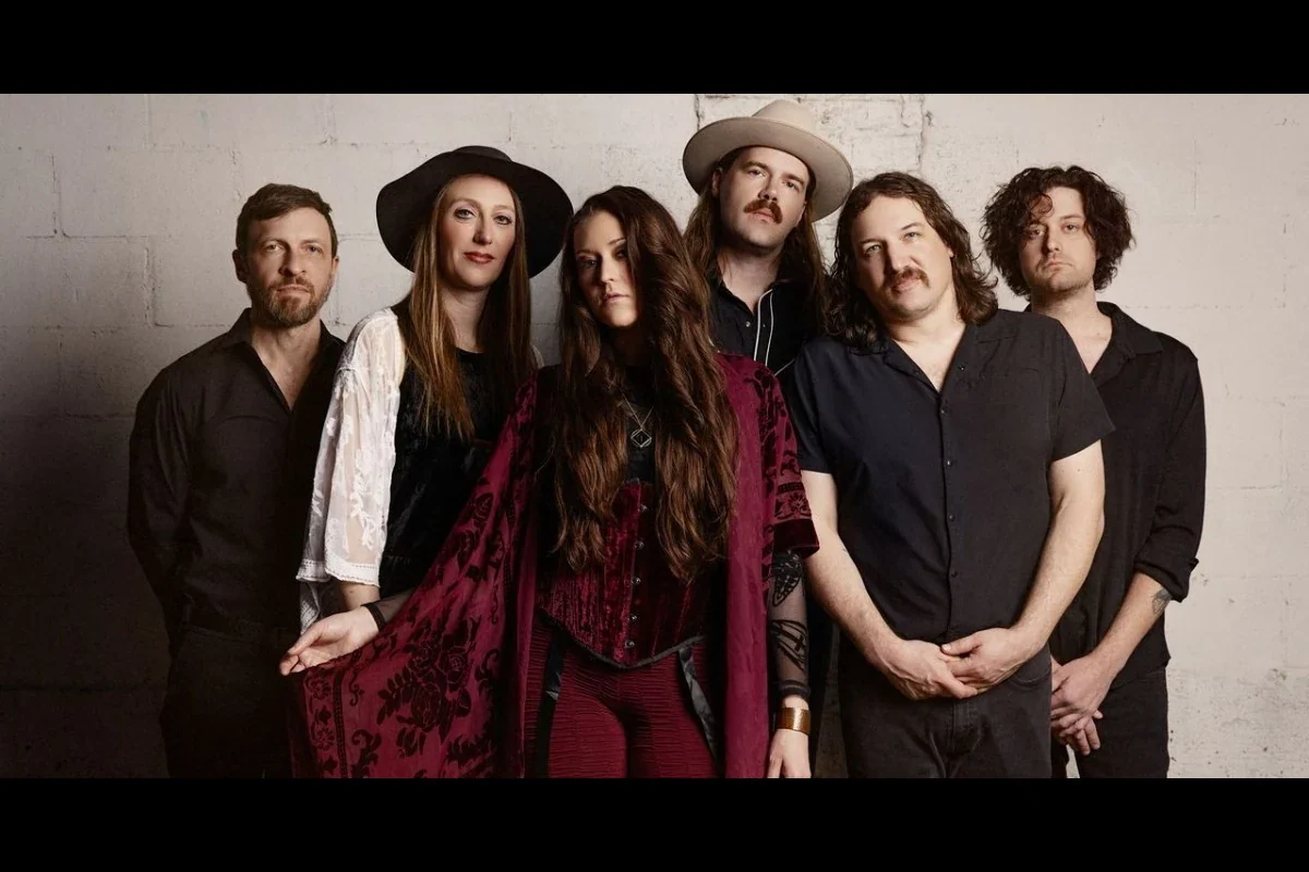 Promotional image for Rumours ATL: A Fleetwood Mac Tribute at Georgia Theatre